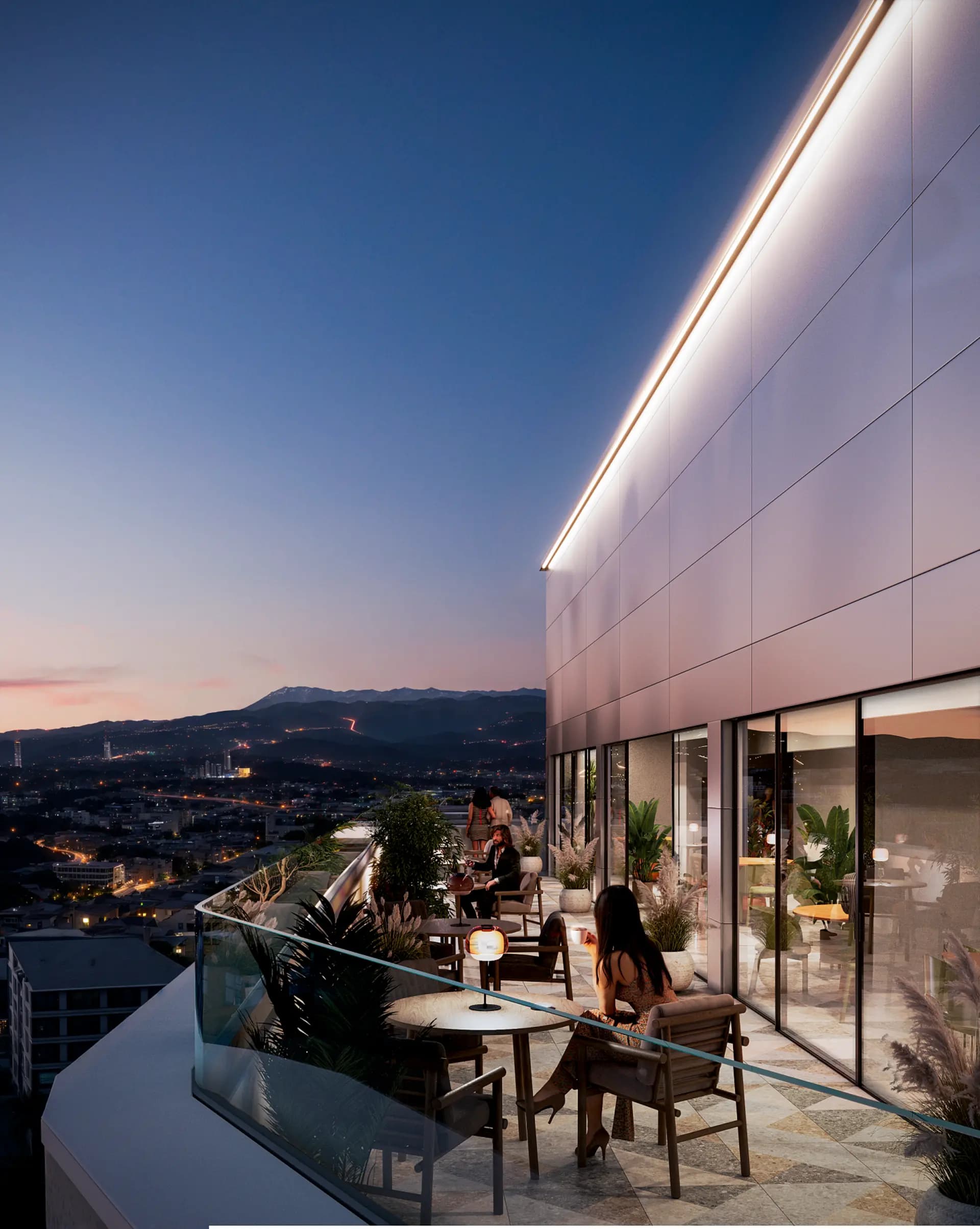 Панорамный ресторан апарт-отеля Лайнер с видом на море в Алуште